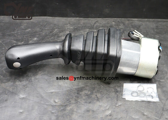 comprar Conjunto de joystick izquierdo YNF17302 con mango – 4 botones para excavadora JCB JS200 online manufacture